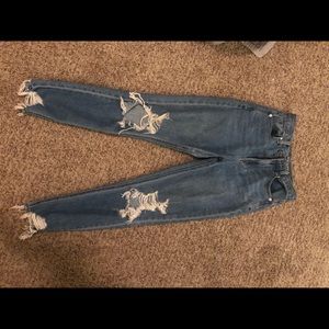 High waisted ripped jeans